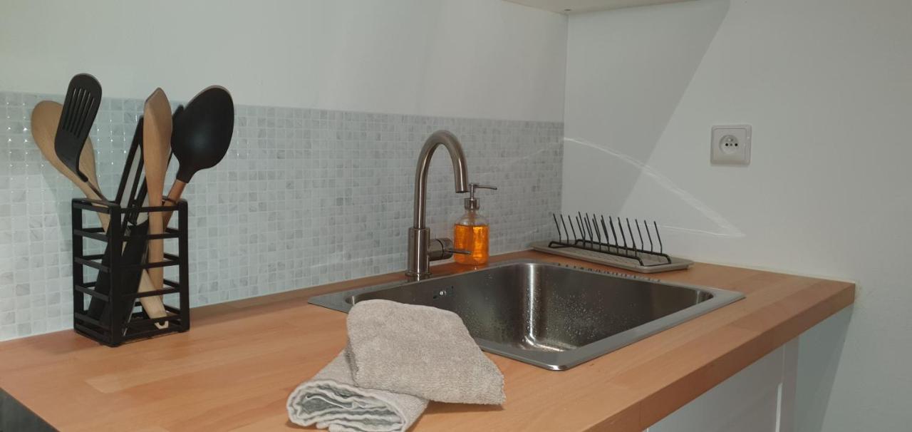 Santocha : Appartement En Plein Coeur De Ville ! Carcassonne Esterno foto